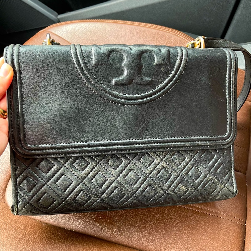Tory burch fleming bag